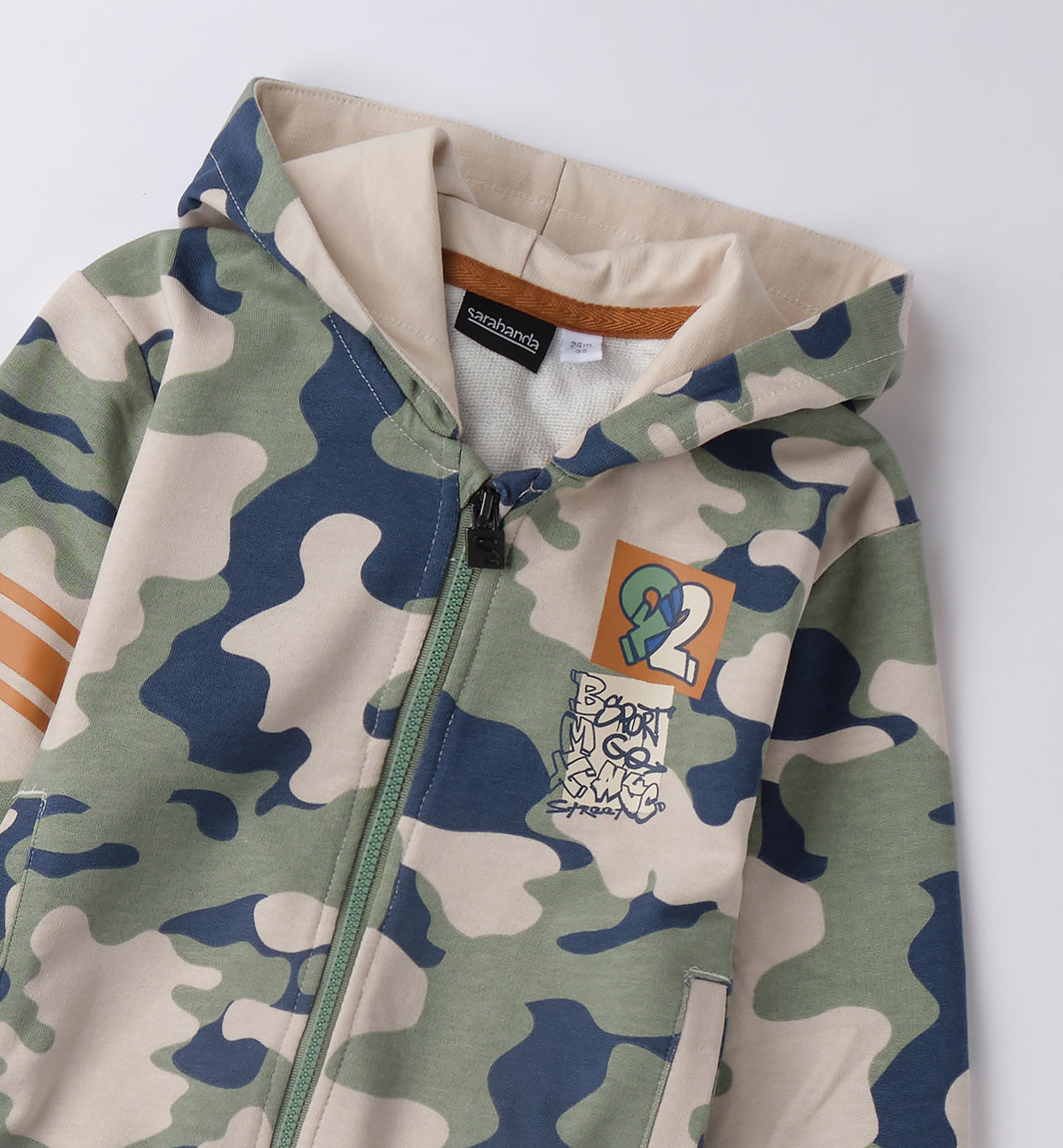 Felpa bambino a maniche lunghe con zip e cappuccio, fantasia militare