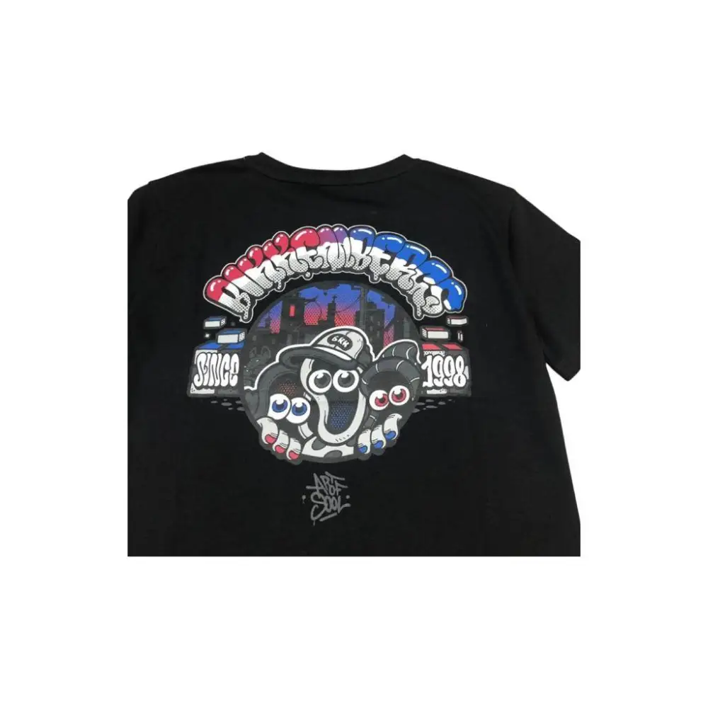 maglietta cotone ragazzo Bikkembergs nera con stampa posteriore stile graffiti polpo e skyline colorato