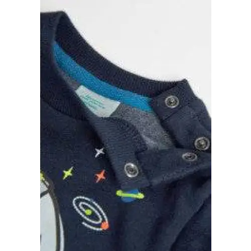 felpa girocollo bambino boboli blu navy con apertura a bottoni sulla spalla e stampa pianeti spaziali