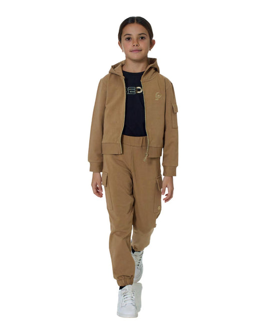 Felpa aperta con cappuccio bambino Freddy in colore marrone con pantaloni abbinati e scarpe bianche