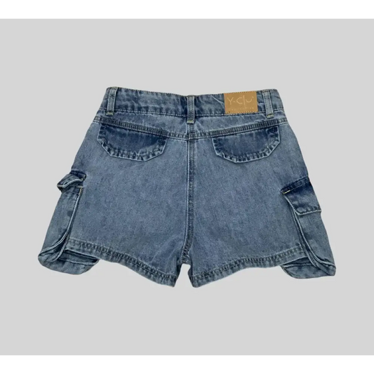 JEANS CORTI MODELLO CARGO BAMBINA Y-Clù shorts in denim con tasche laterali e dettagli cuciti