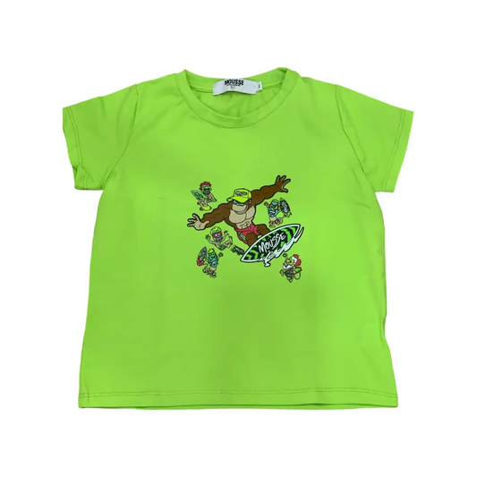 Maglietta verde bambino Mousse con stampa colorata di personaggio in costume da surf