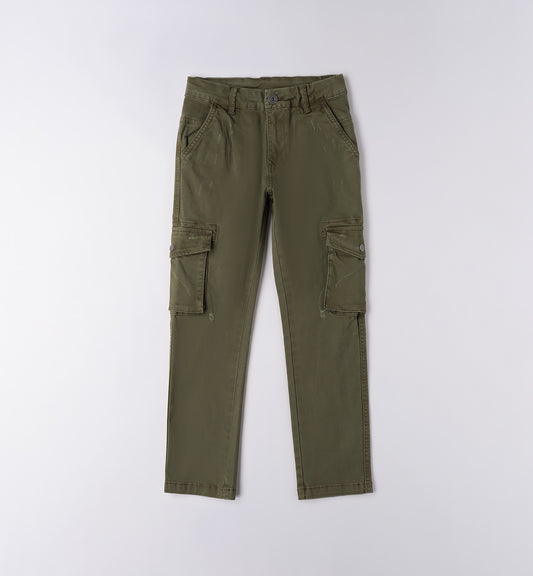 Pantalone ragazzo Sarabanda color oliva con tasche laterali per un look casual e pratico