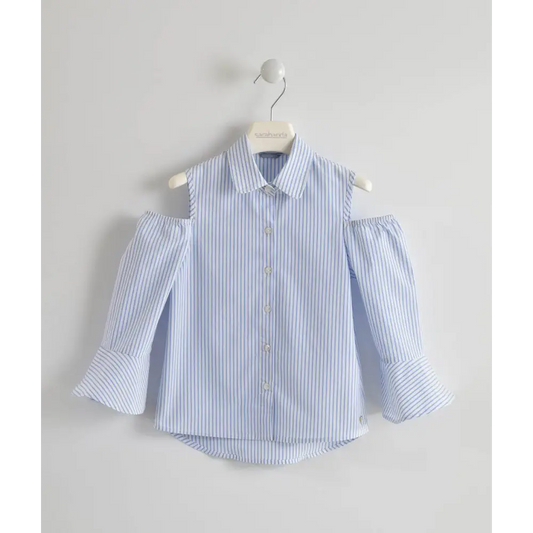 camicia bambina spalla scoperta Sarabanda a righe azzurre e bianche collo classico bottoni frontali e maniche lunghe con volant