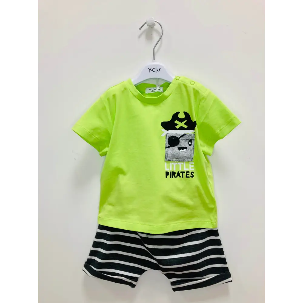 completo corto bambino pirata maglietta verde fluo con taschino pirata e pantaloncini a righe