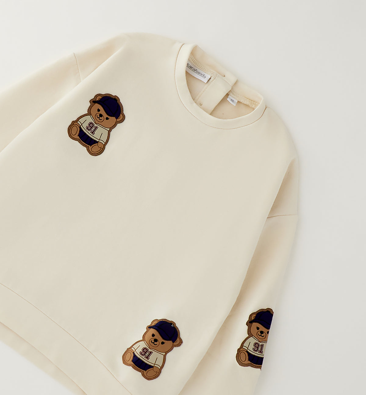 Felpa Bambina Oversized Beige con Orso – Girocollo e Vestibilità Comoda