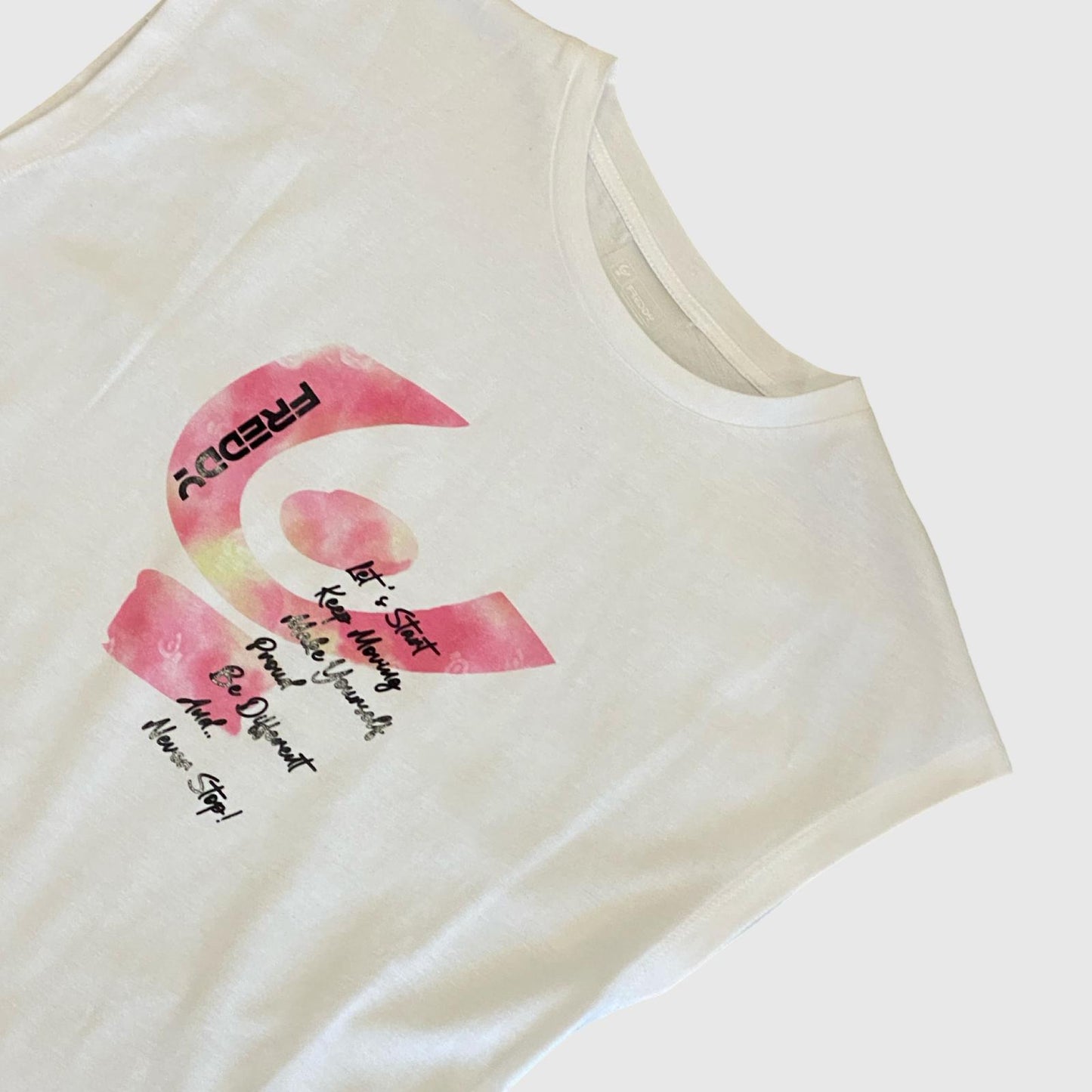 T-Shirt  Bianca Senza Maniche con Logo Rosa e Nero- FREDDY - OOPS by BabyBimbo 0-16