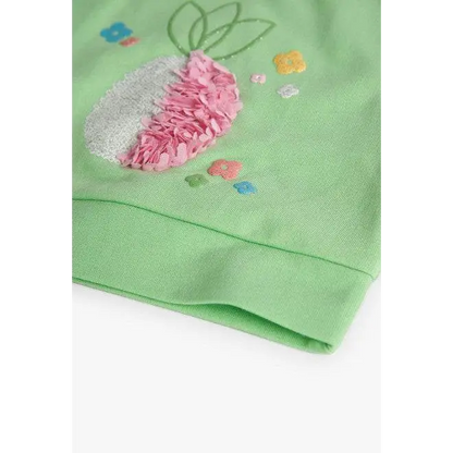 felpa colorata bambina Boboli verde con applicazione fragola ricamata e dettagli floreali