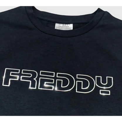 Maglietta logo Freddy bambina nera con scritta Freddy bianca lucida sul davanti