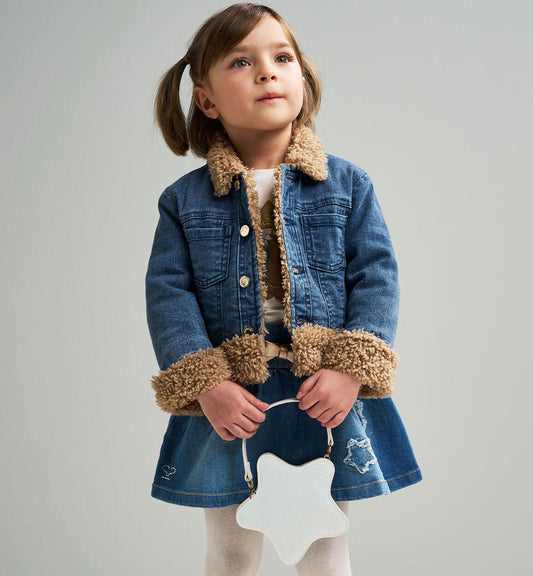 Giubbotto jeans foderato per bambina con collo in pelliccia e tasche decorative