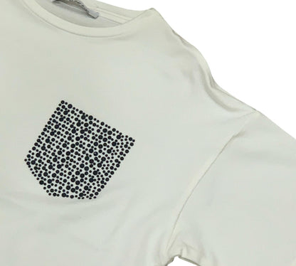 Maglietta corta bambina off white con tasca decorativa a pois neri di Tobetoo