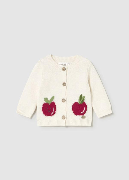 Cardigan bambina in cotone, mele ricamate.. Mayoral crema con bottoni e due mele rosse ricamate sul davanti