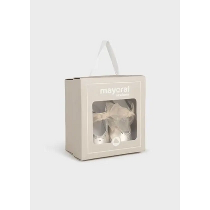 Confezione regalo Mayoral con ballerine neonata Mayoral bianche in scatola con finestra e nastro