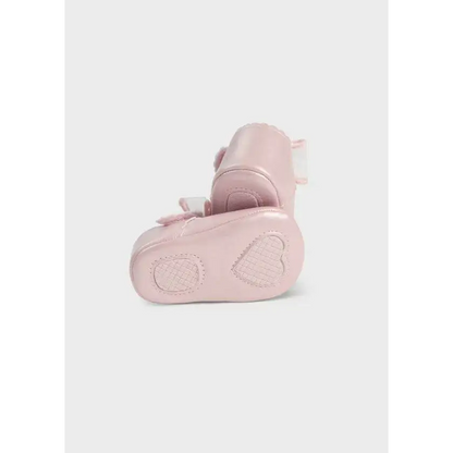Ballerine neonata Mayoral rosa con suola decorata e dettagli morbidi per neonate