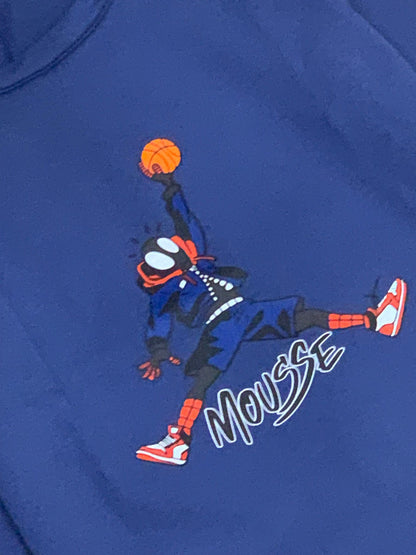 maglietta manica lunga bambino blu Mousse con stampa giocatore di basket in volo e logo Mousse