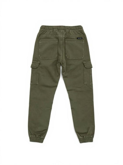 Pantaloni cargo felpati ragazzo di colore verde oliva con tasche laterali e vita elastica