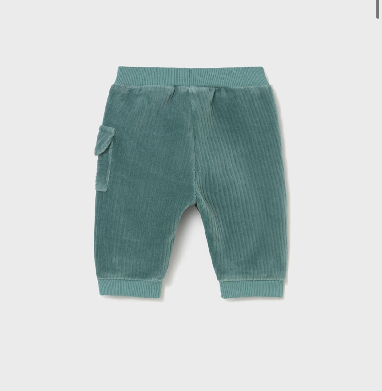 Pantaloni velluto neonato Mayoral in tonalità verde con tasca laterale e vita elasticizzata