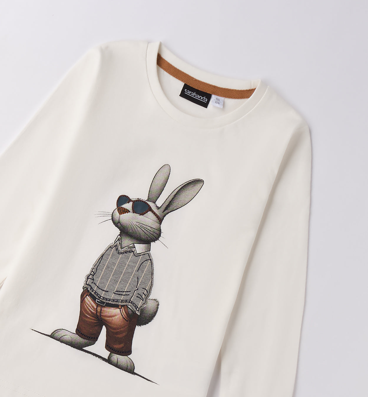 maglietta bianca maniche lunghe bambino Sarabanda con stampa coniglio alla moda occhiali da sole e tasche