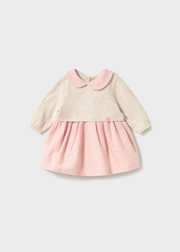 Vestito in Maglia Neonata Écru e Rosa con Colletto – Morbido e Invernale