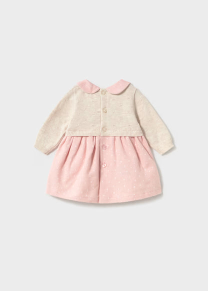 Vestito in Maglia Neonata Écru e Rosa con Colletto – Morbido e Invernale