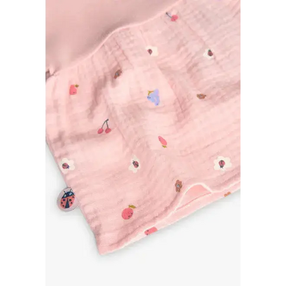 Dettaglio vestito rosa neonata floreale Boboli con stampa di frutta e fiori colorati