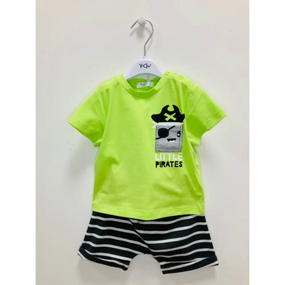completo corto bambino pirata maglietta verde fluo con taschino pirata e pantaloncini a righe
